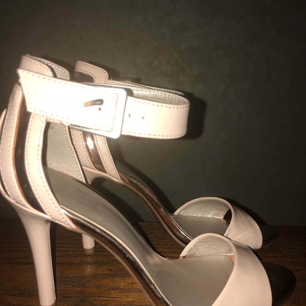 Soft pink & gold heels - Picture 6 of 6